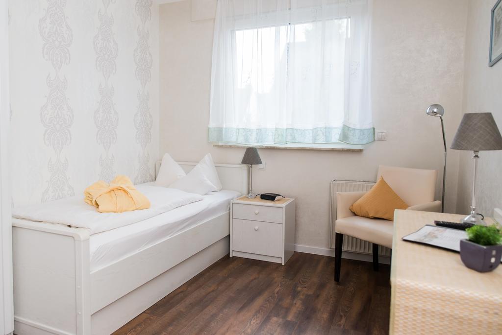 Piepers Landidyll Hotel バート・ラーアー エクステリア 写真