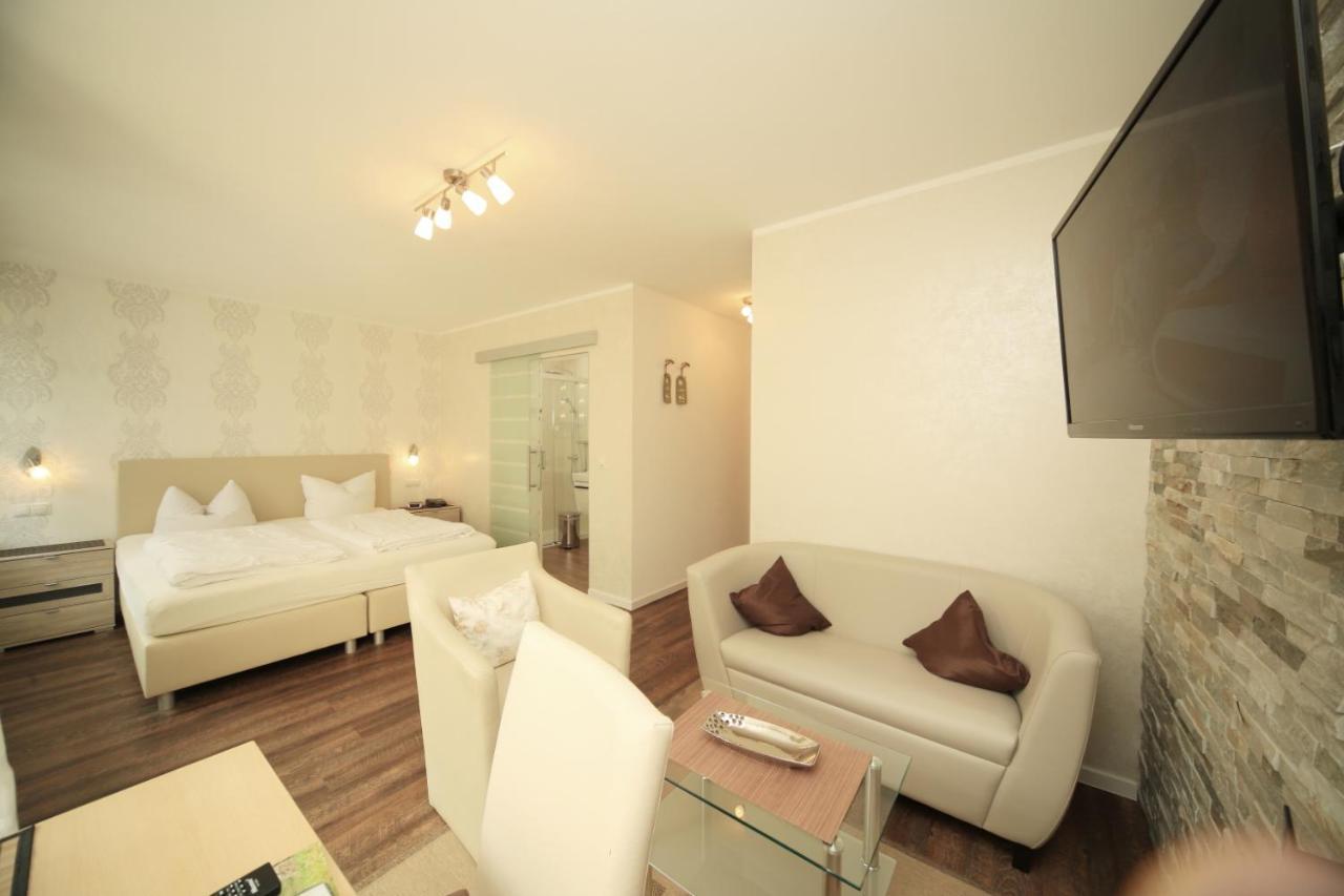 Piepers Landidyll Hotel バート・ラーアー エクステリア 写真